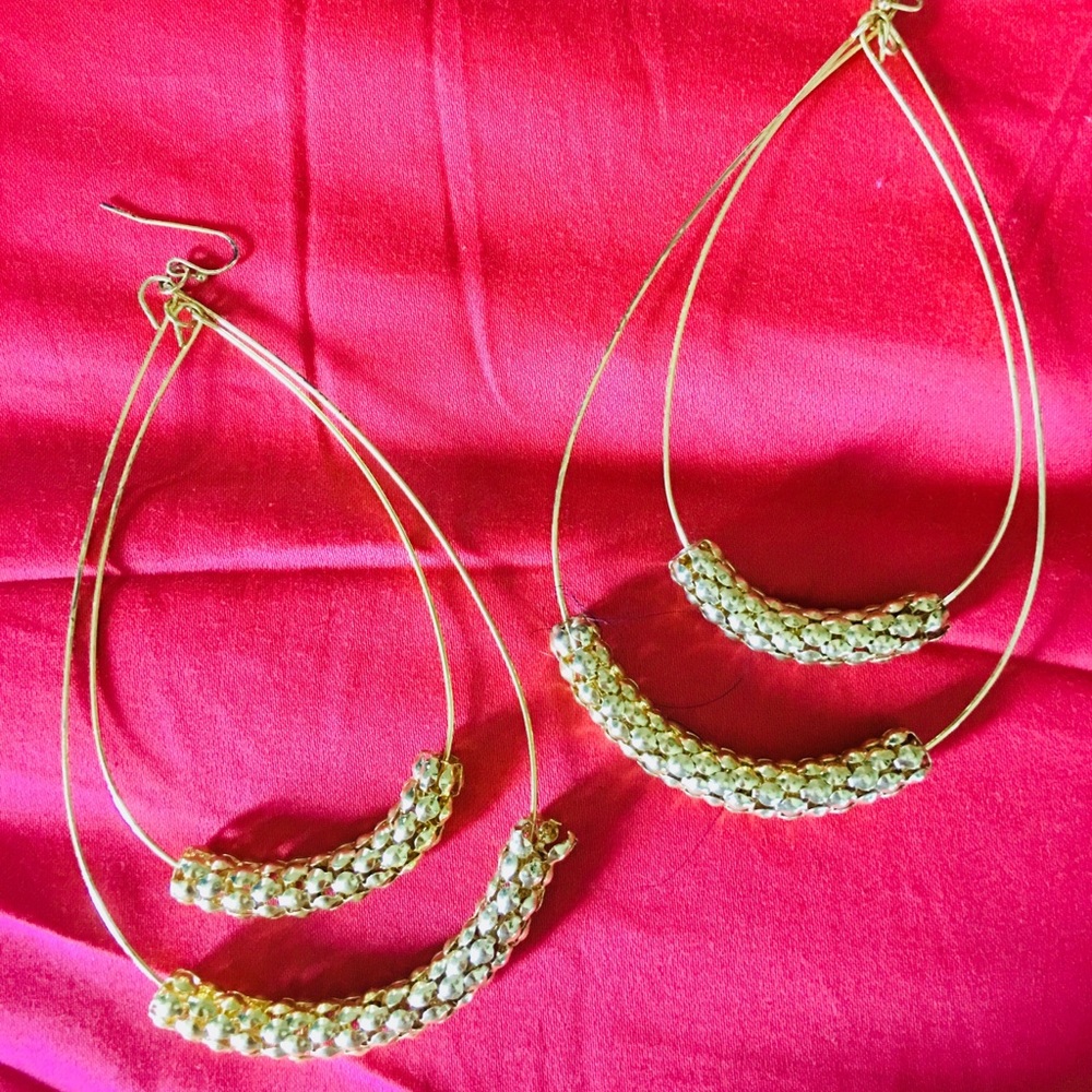 Pear shaped bead earrings